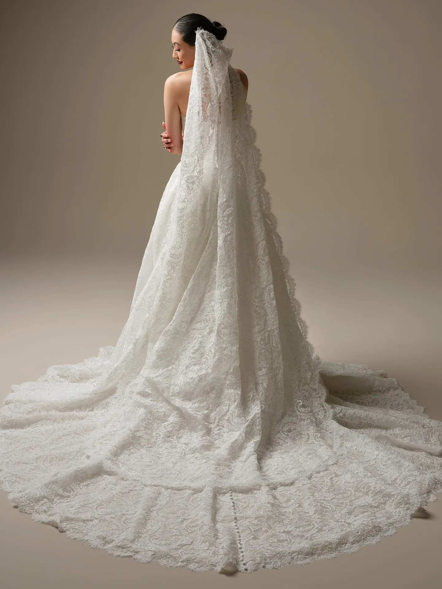 Sottero and Midgley Tamar Waltz Veil, back view, unembellished lace, Sottero and Midgley.