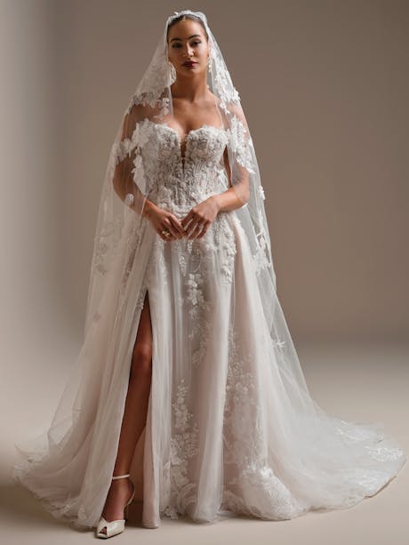 Sottero and Midgley Twilight Lane Veil Accessory VL026SS470000 Alt200 IV005