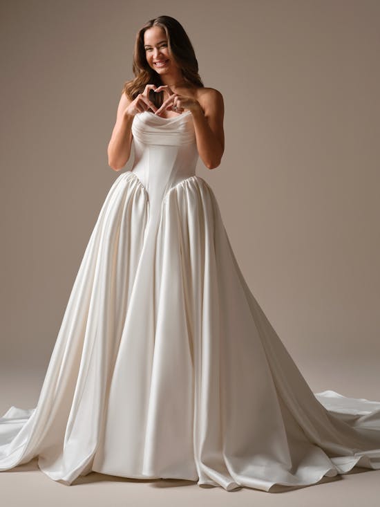 Maggie Sottero Hudson Ballgown Wedding Dress Alt53 IV002