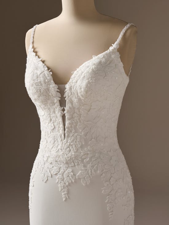 Maggie Sottero Noelle Fit and Flare Wedding Dress Alt101 IV002