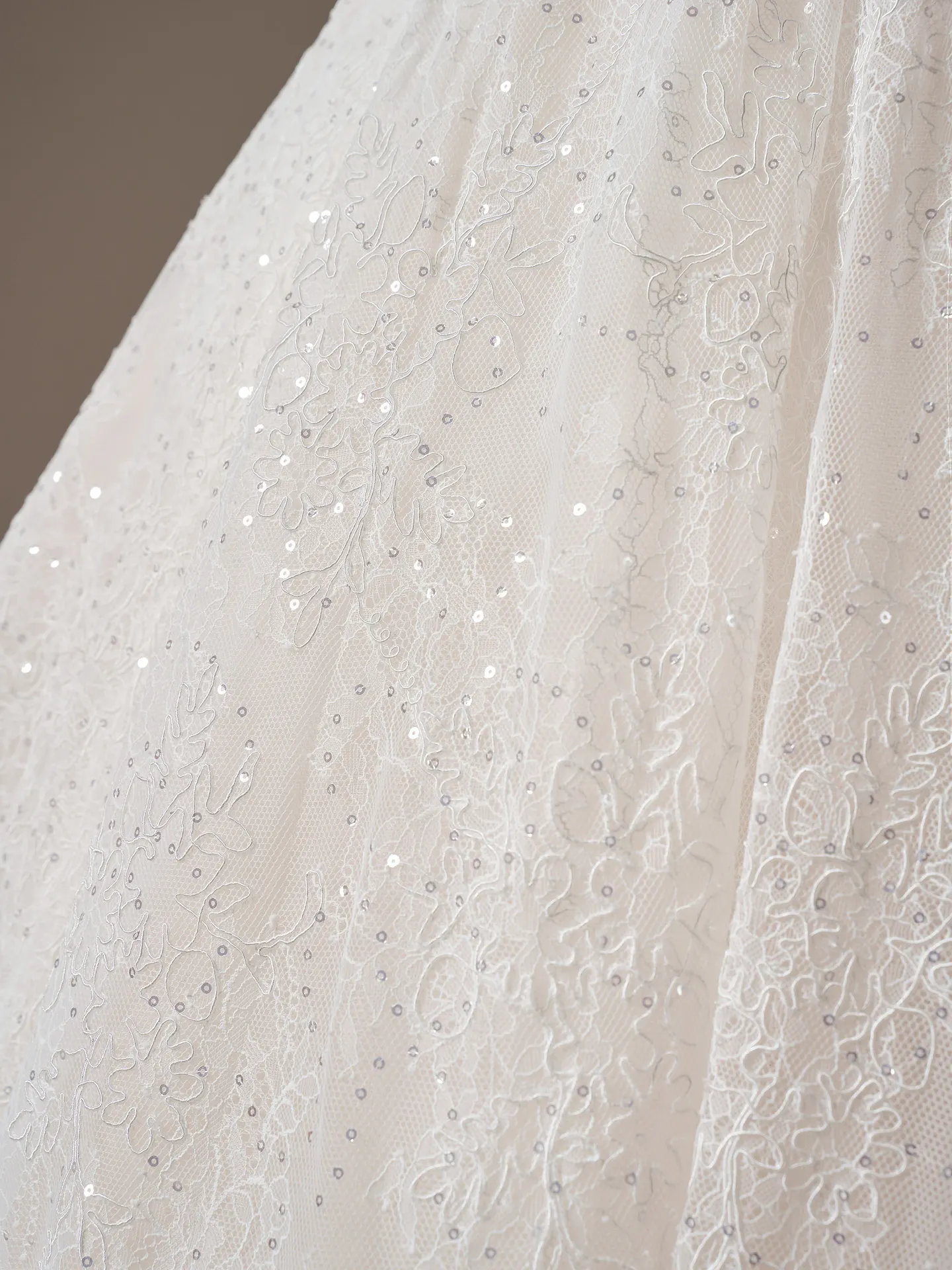 Raquel Chantilly lace detail close-up Maggie Sottero.
