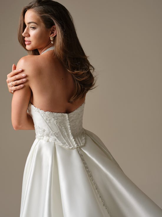 Maggie Sottero Wyntelle Fit and Flare Wedding Dress Alt56 IV002