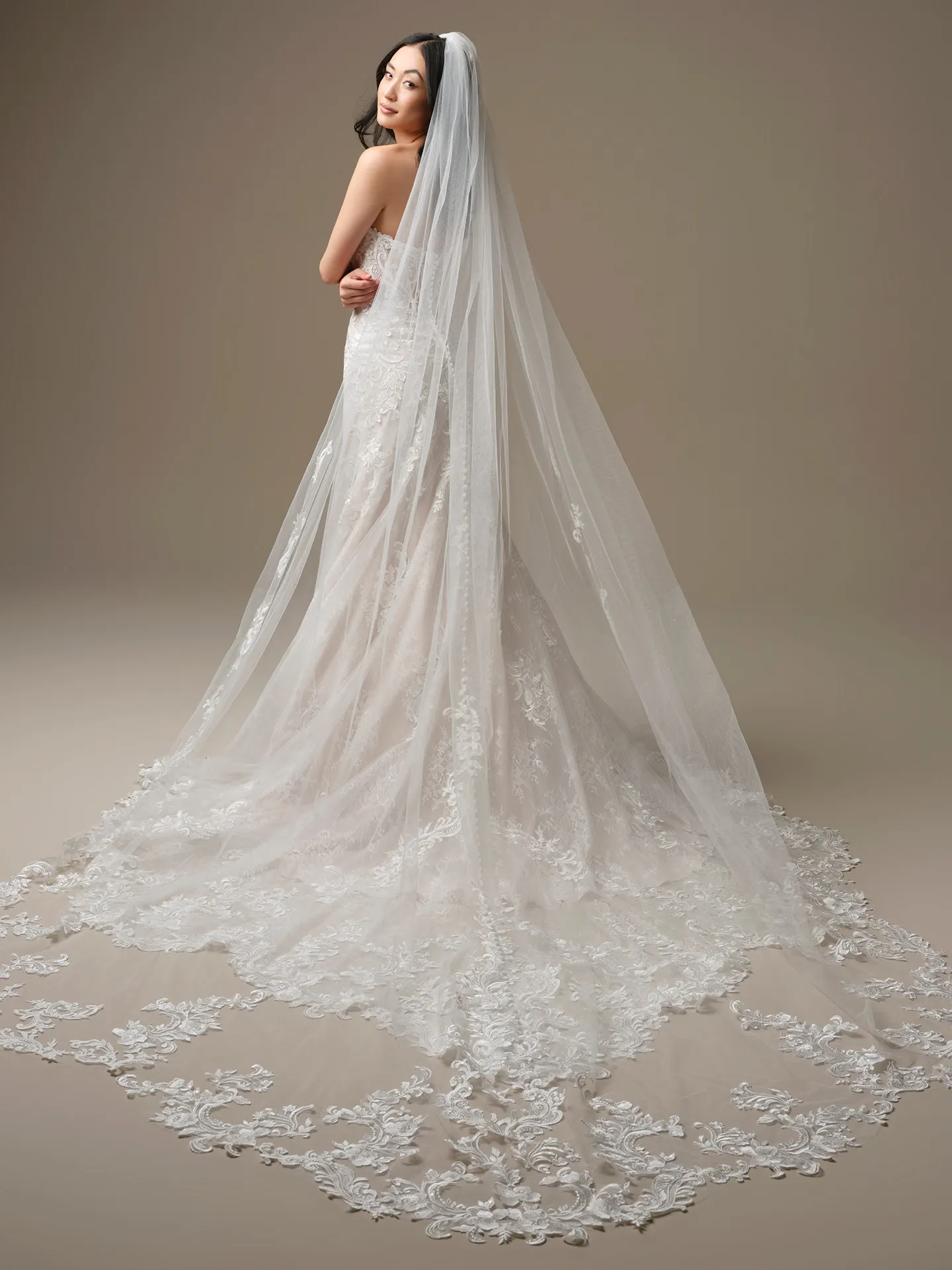Farrah Cathedral Veil with Scalloped Lace | Maggie Sottero  display picture 2