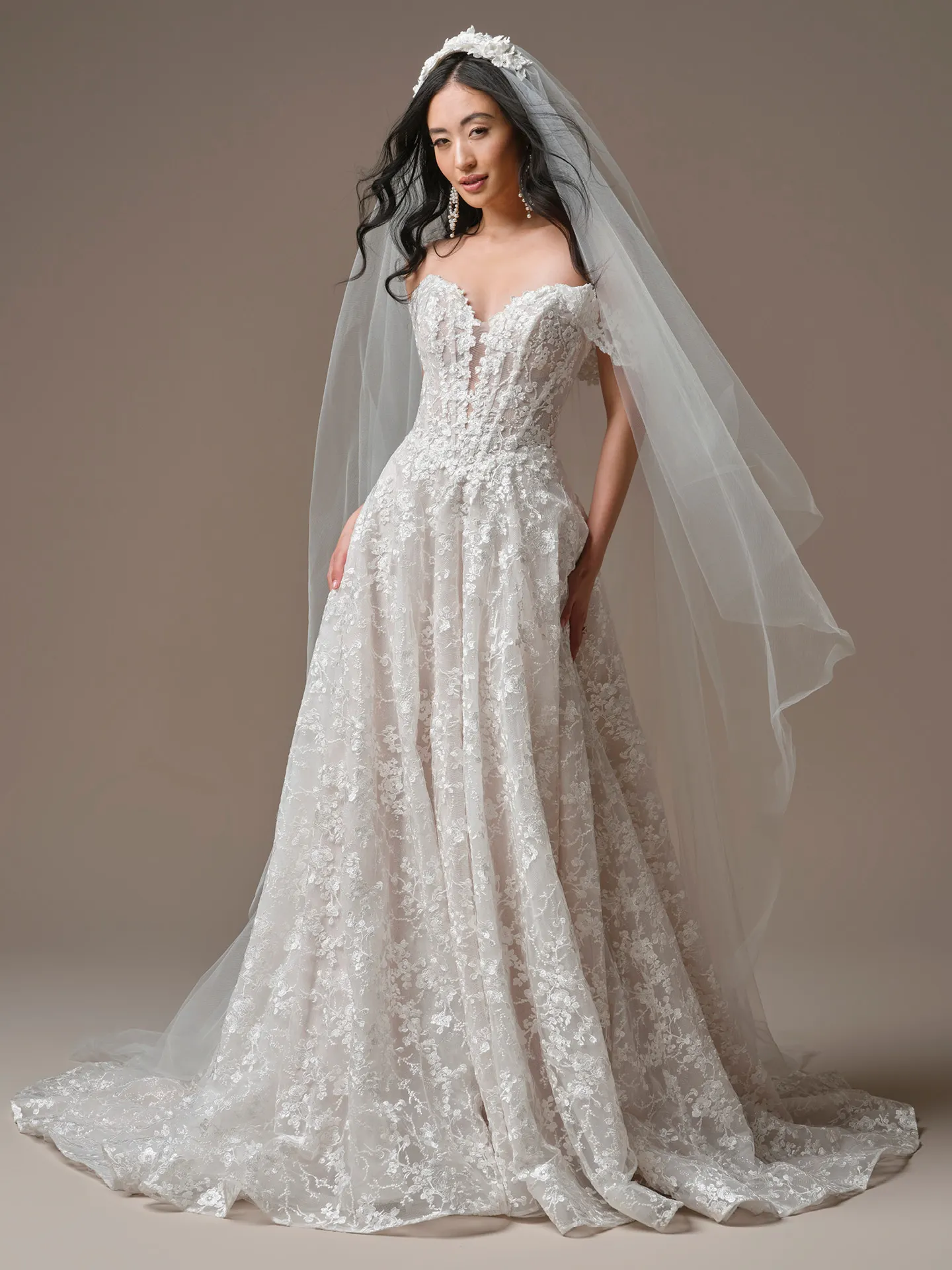 Maggie Sottero Memphis veil, front view.