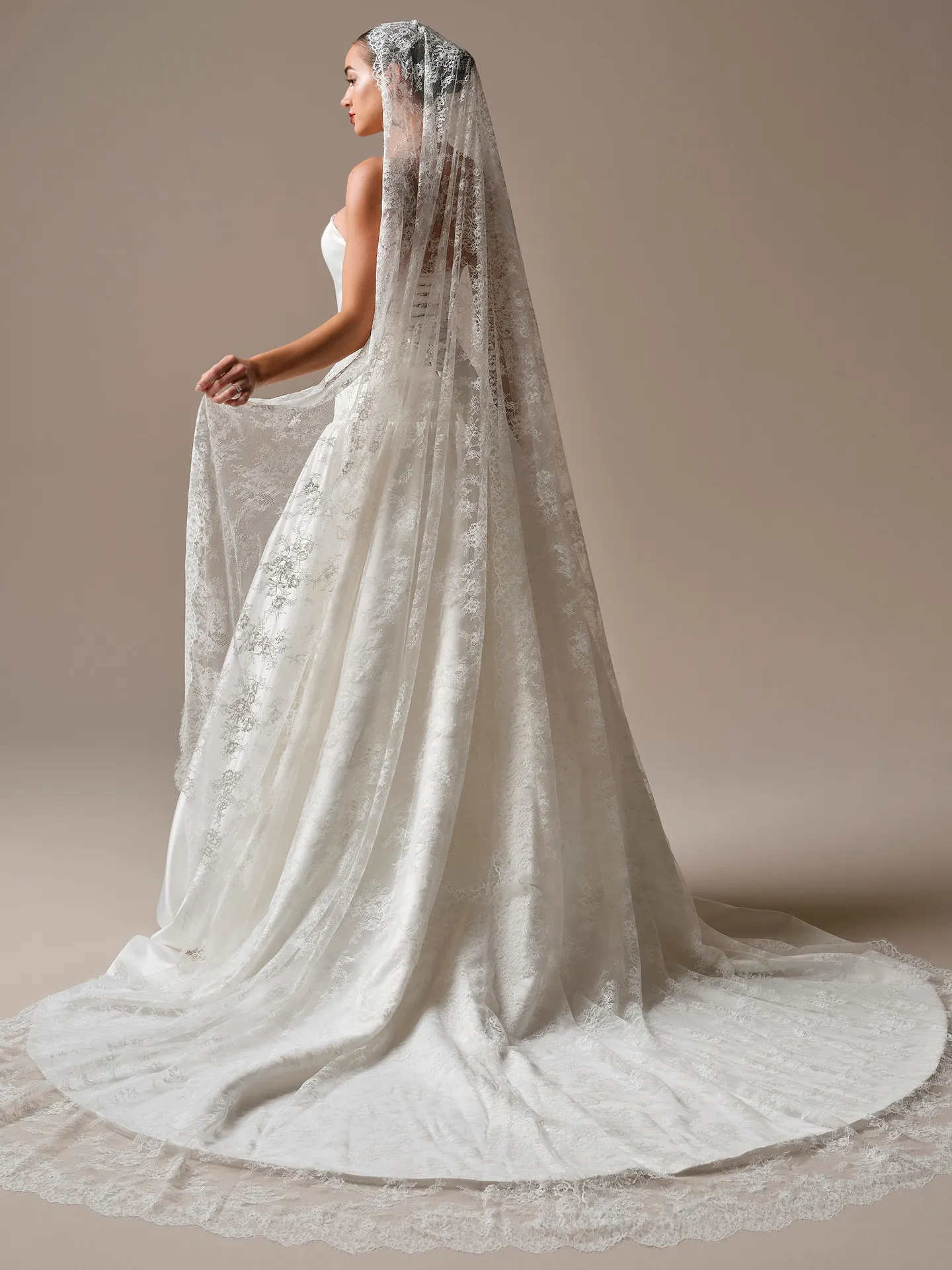 Sottero and Midgley Lassen veil, side view with Chantilly lace.