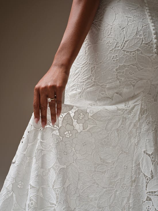 Maggie Sottero Dakota Leigh Sheath Wedding Dress 25MB849C01 Alt54 IV002