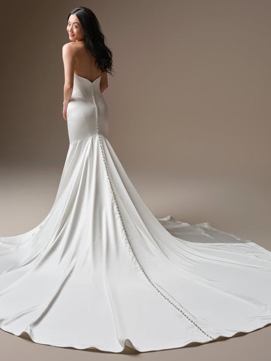 Maggie Sottero Sinclaire Fit and Flare Wedding Dress 26MZ408A01 Alt57 IV002