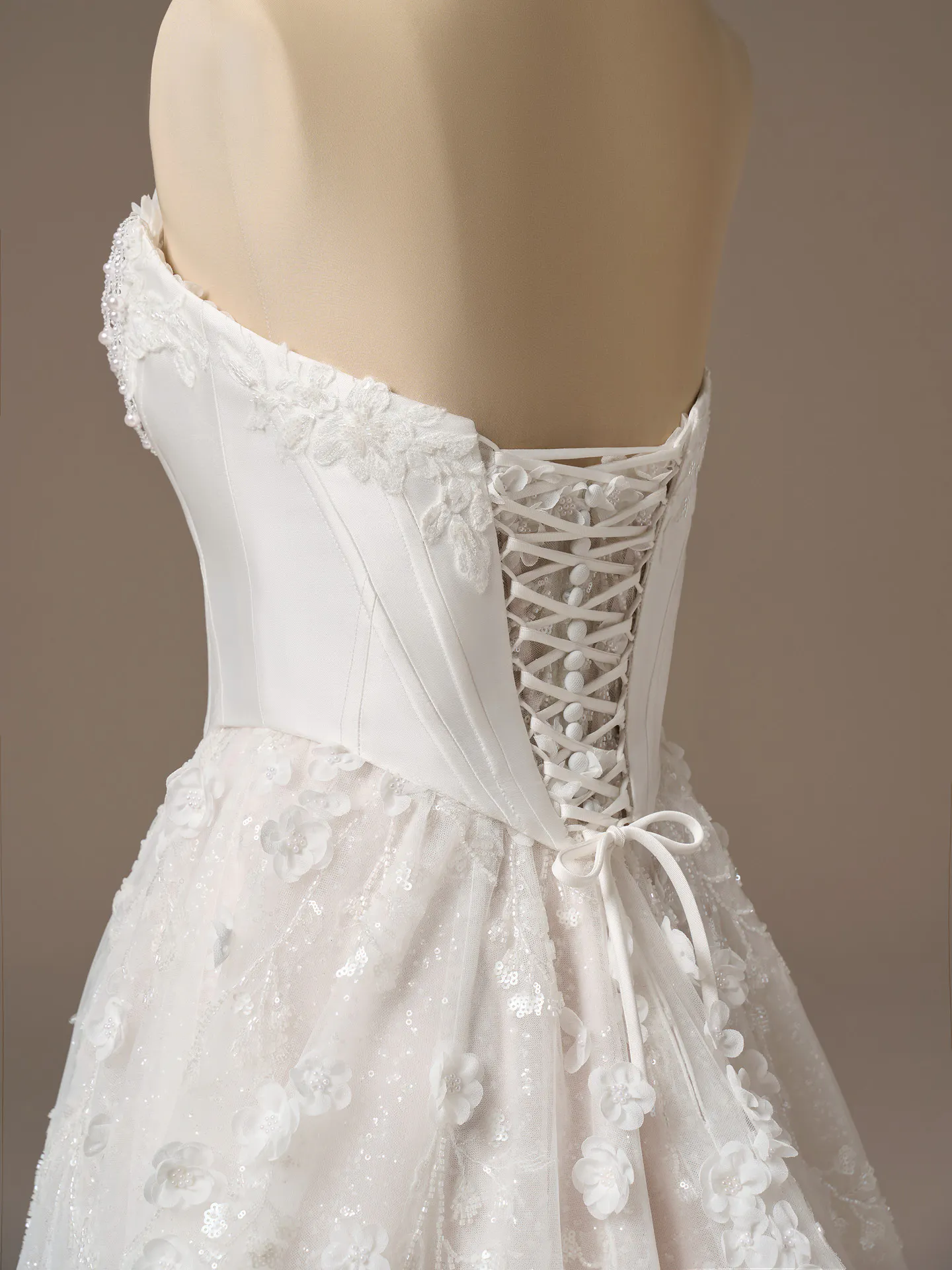 Sottero and Midgley Kalinda, back view lace-up bustier with floral detail.