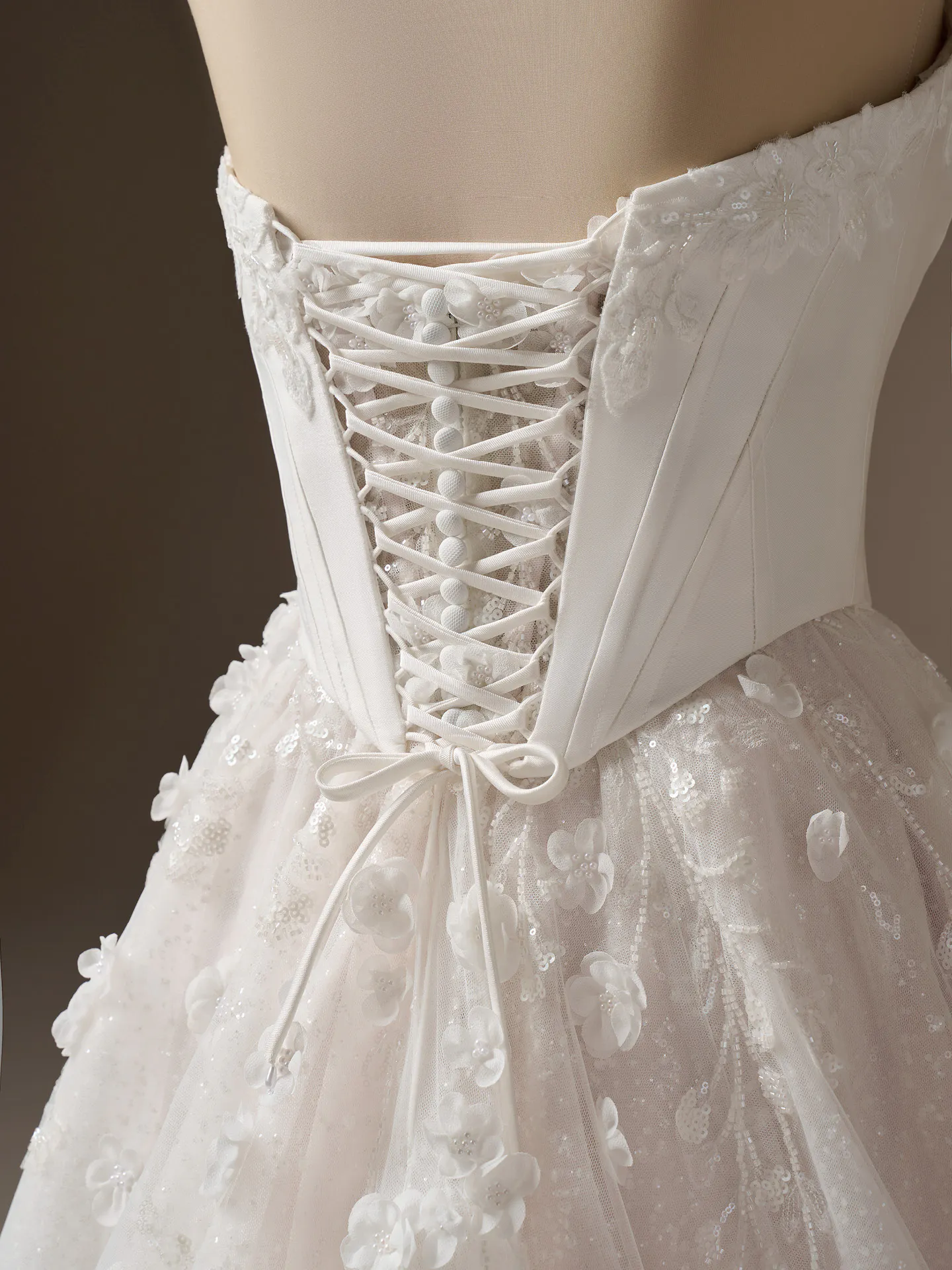 Sottero and Midgley Kalinda, back view lace-up bustier with floral detail.
