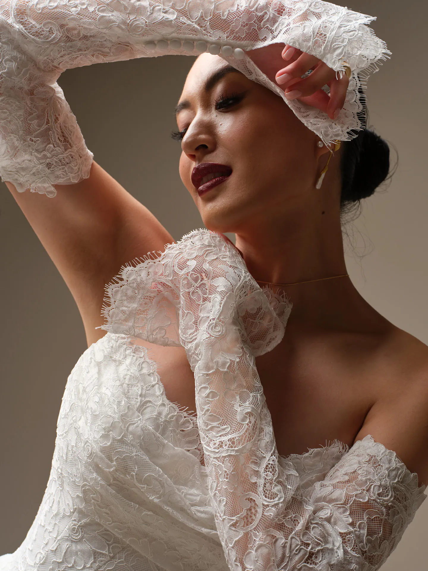 Sottero and Midgley Tamar lace sleeves close-up.