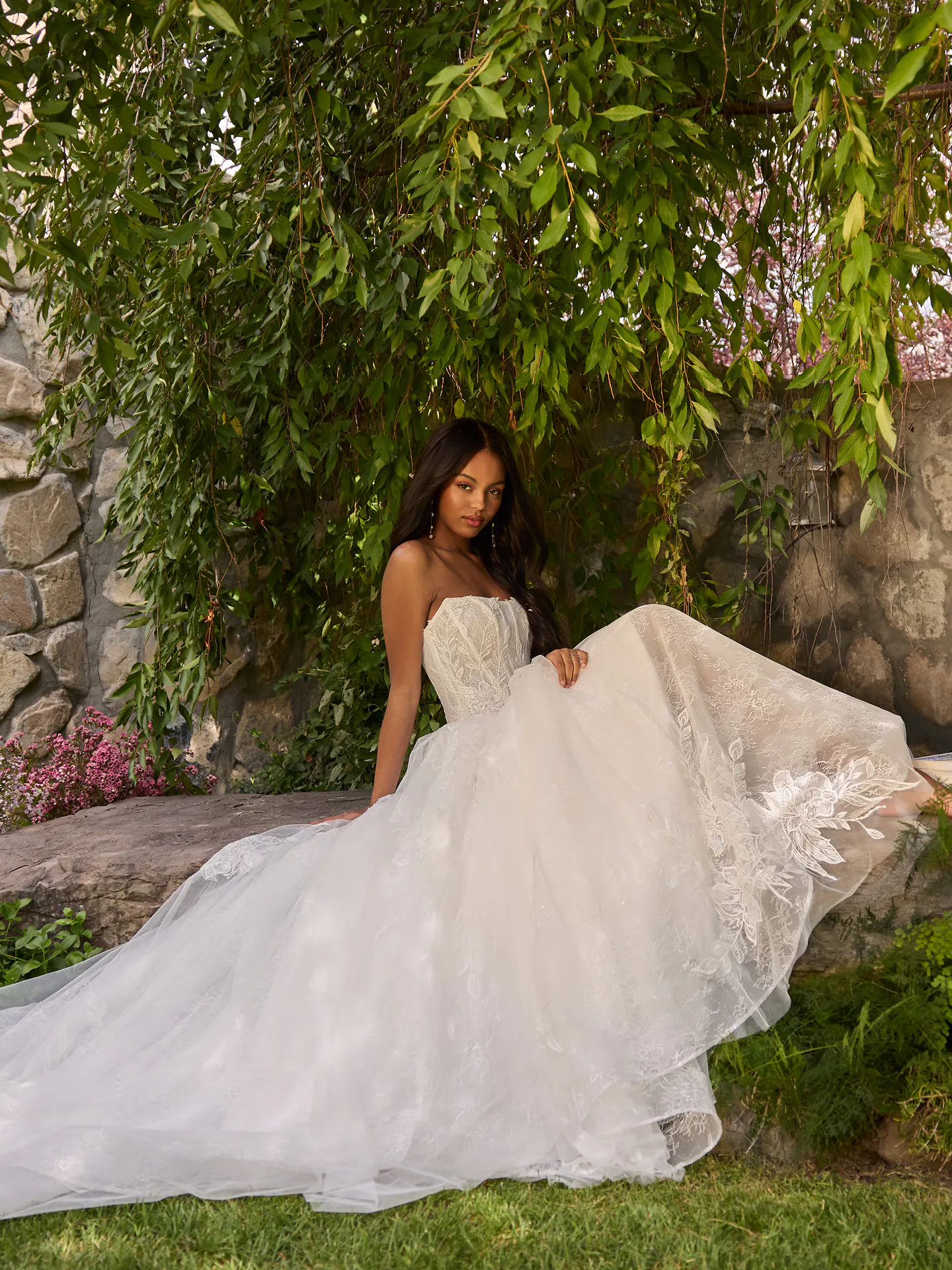 ballgown wedding dress Lisa Cat Eye Illusion Lace | Rebecca Ingram Jirai Kei Kawaii Dress: Sweatsuit Try on Vittoria a Size:XXL Tall Glitter
