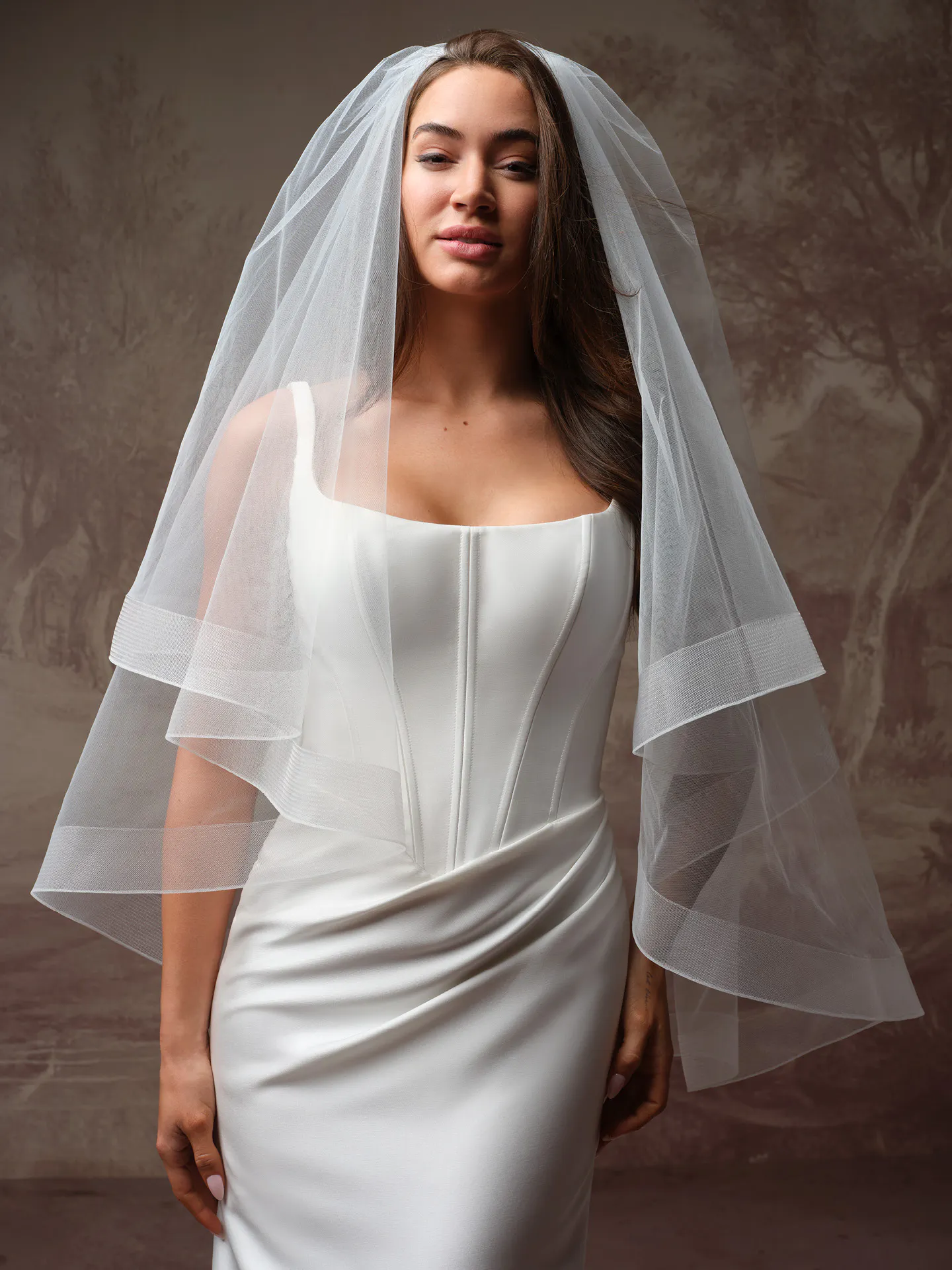 Maggie Sottero Veil Accessory - 2" Horsehair Edge 002 accessory, front view.