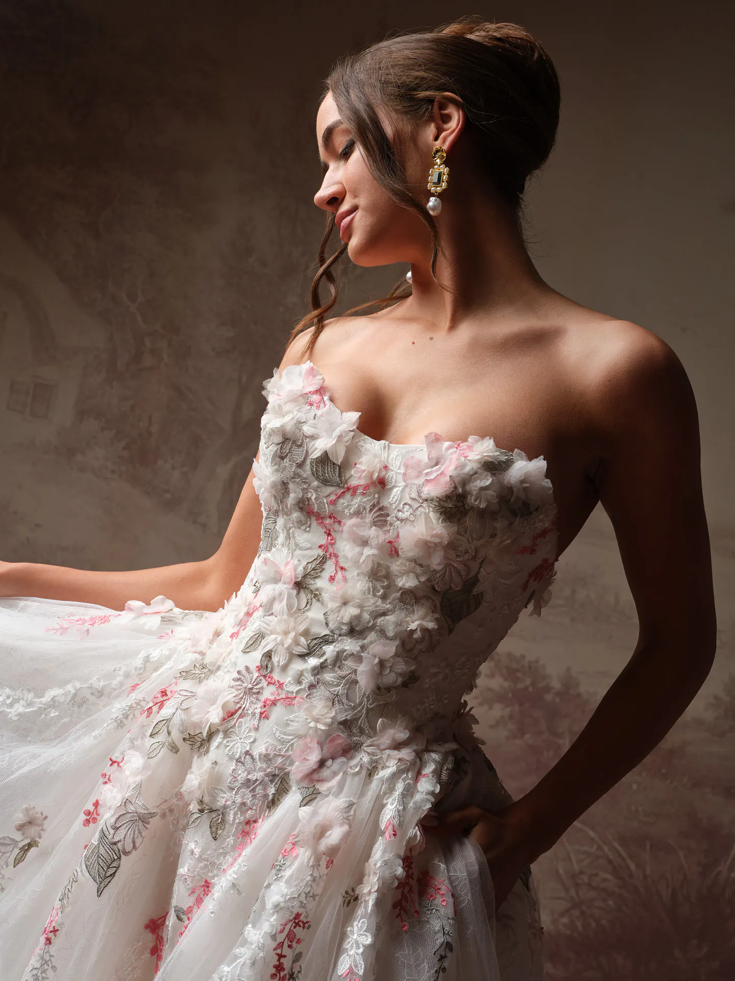 maggie sottero a line dresses Benton Floral Chantilly Lace A-Line Wedding Dress | US Size:US 6 lined bodice with exposed backinwarehouse Navy Floral Cotton Knit