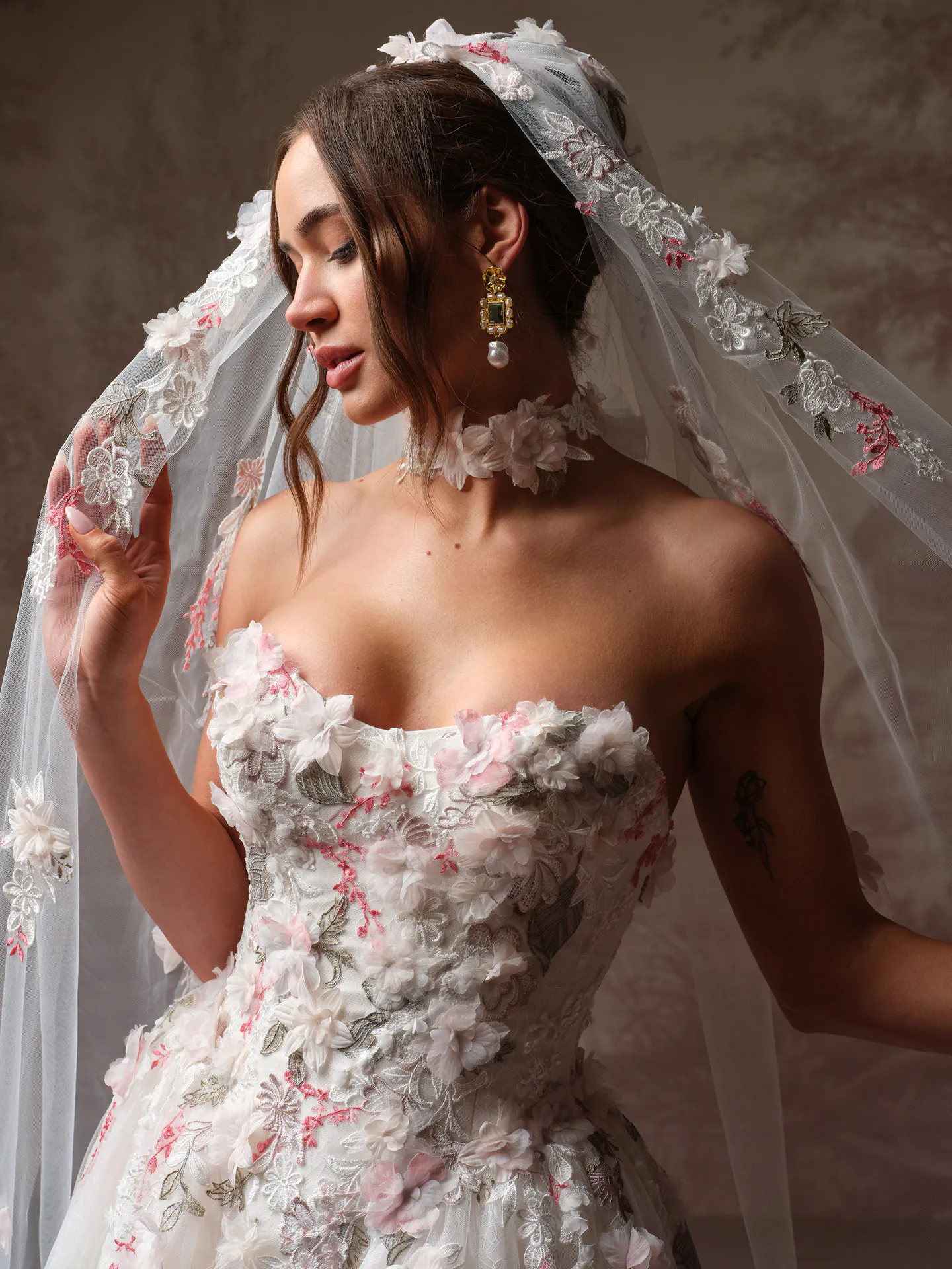 Maggie Sottero Benton veil, front view.
