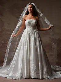 Classic unembellished lace motif wedding veil