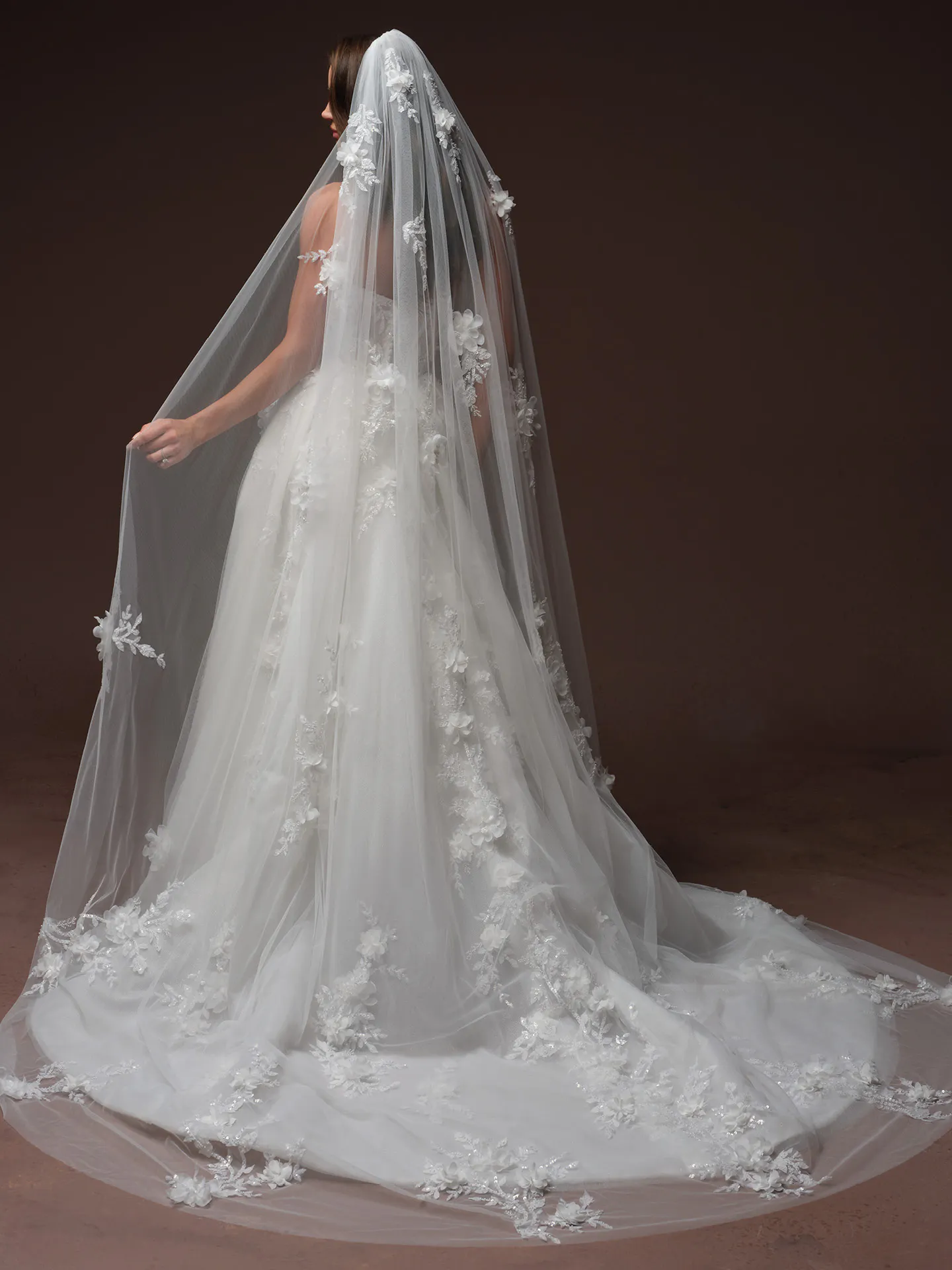 Maggie Sottero Fern veil, front view.