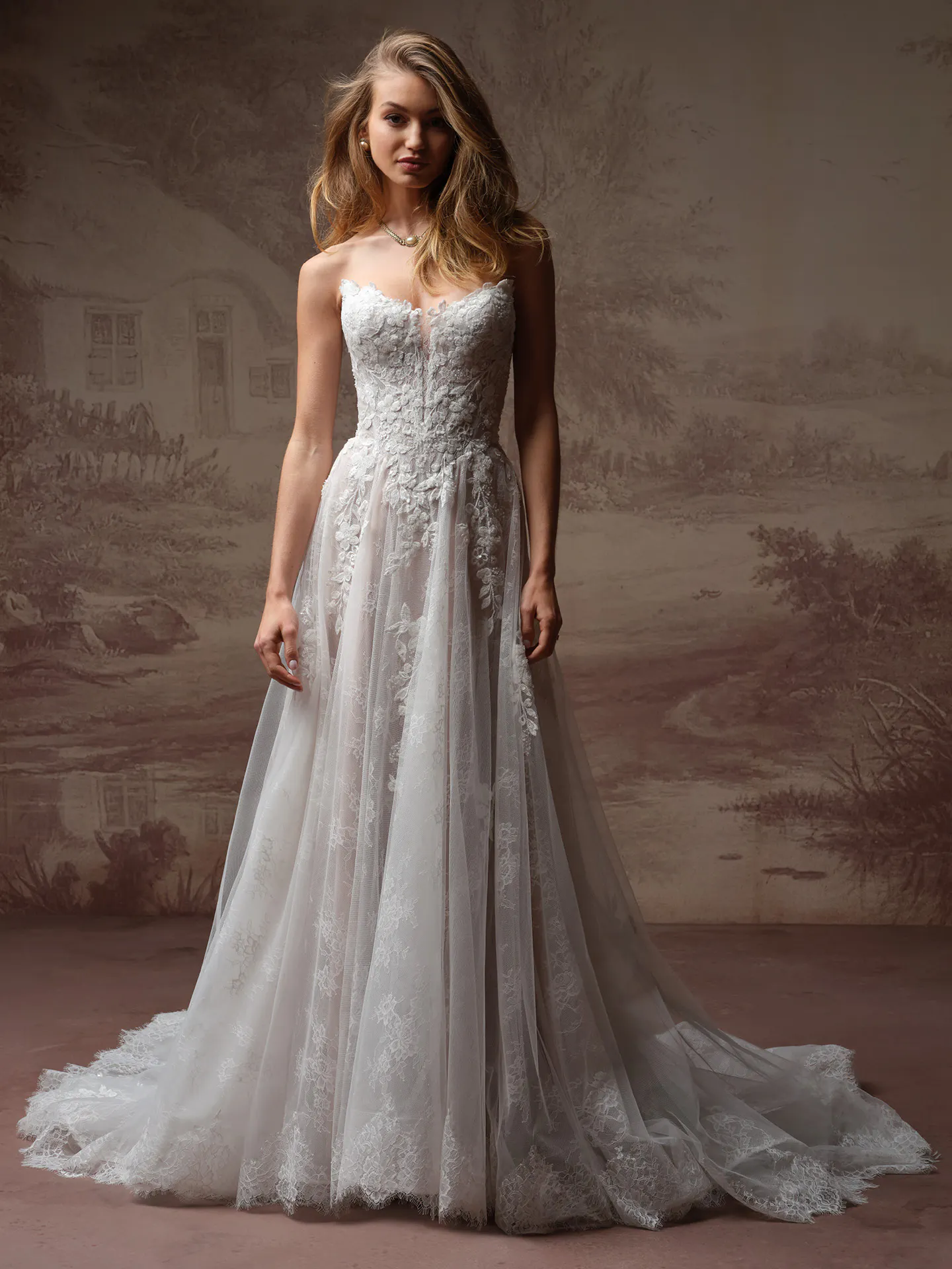 maggie sottero beaded dress Hadley Lace Cat Eye A-Line Wedding | RAIL1A Emma Roberts In Prada Size:8