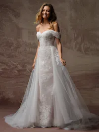 Romantic corded lace motif tulle bridal train