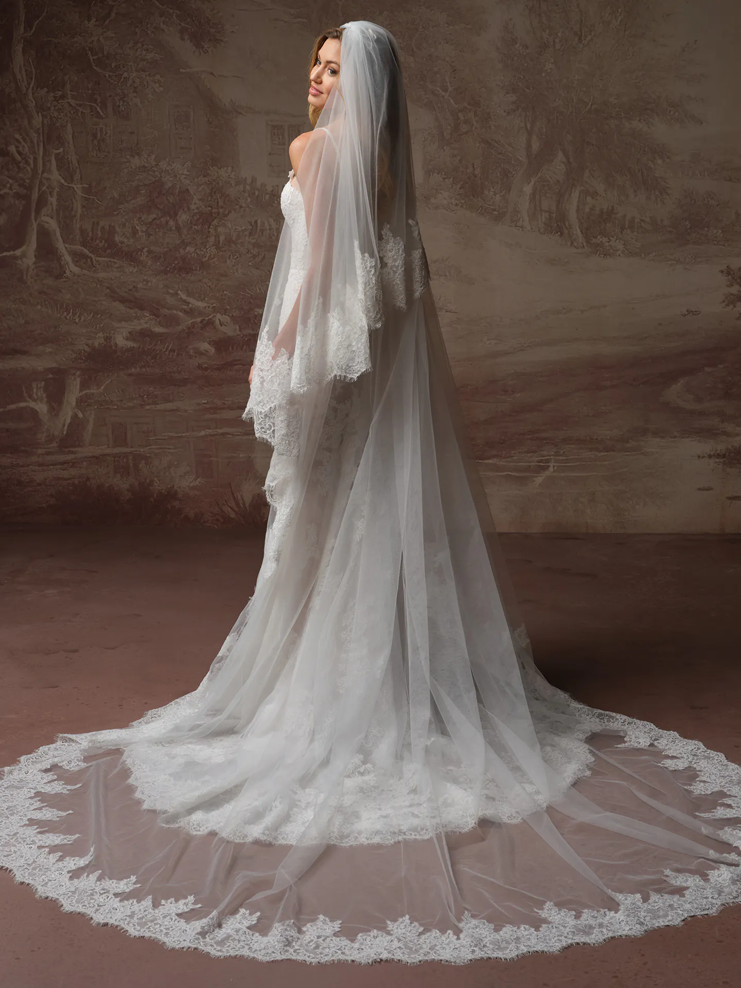 Rebecca Ingram Esmeralda Lane veil, front view.