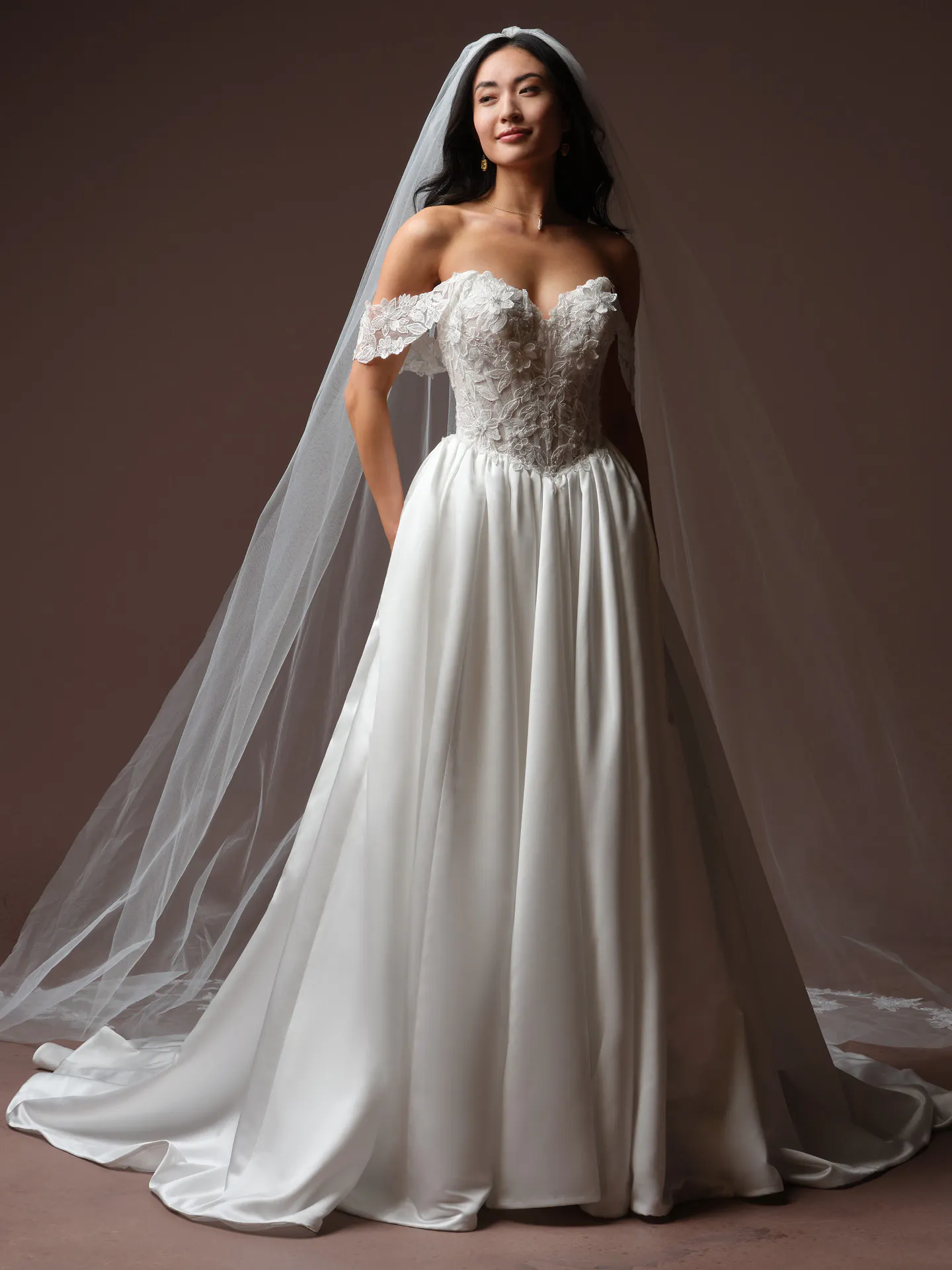 Rebecca Ingram Laurette detachable cap sleeves, front view.