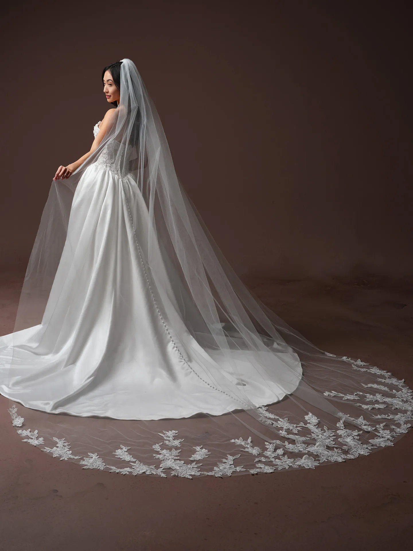 Rebecca Ingram Laurette veil, front view.