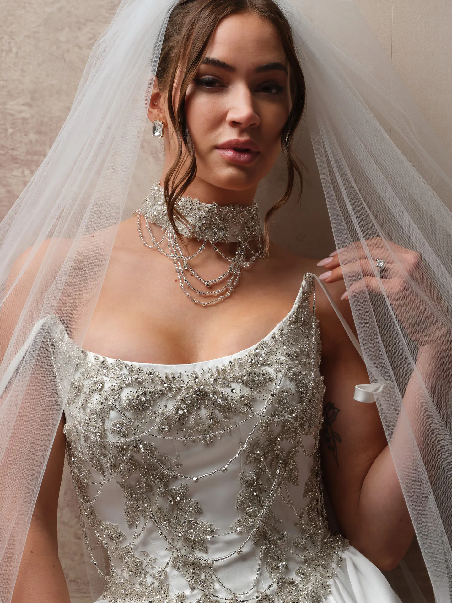 Sottero and Midgley Aelarion detachable choker, front view.