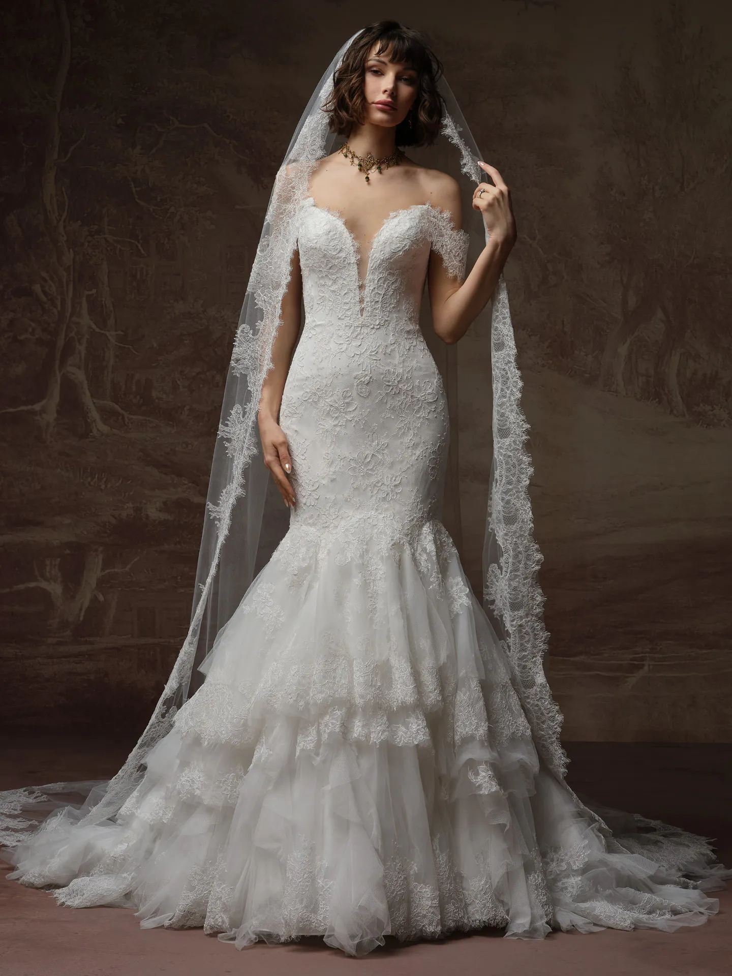 Sottero and Midgley Sauvignon veil, front view.