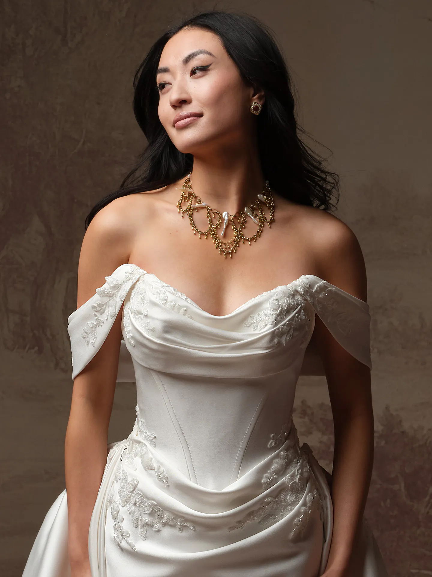 Sottero and Midgley Yadira detachable cap sleeves, front view.