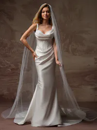 Essentials Edit - Soft Scattered Pearl Veil 004