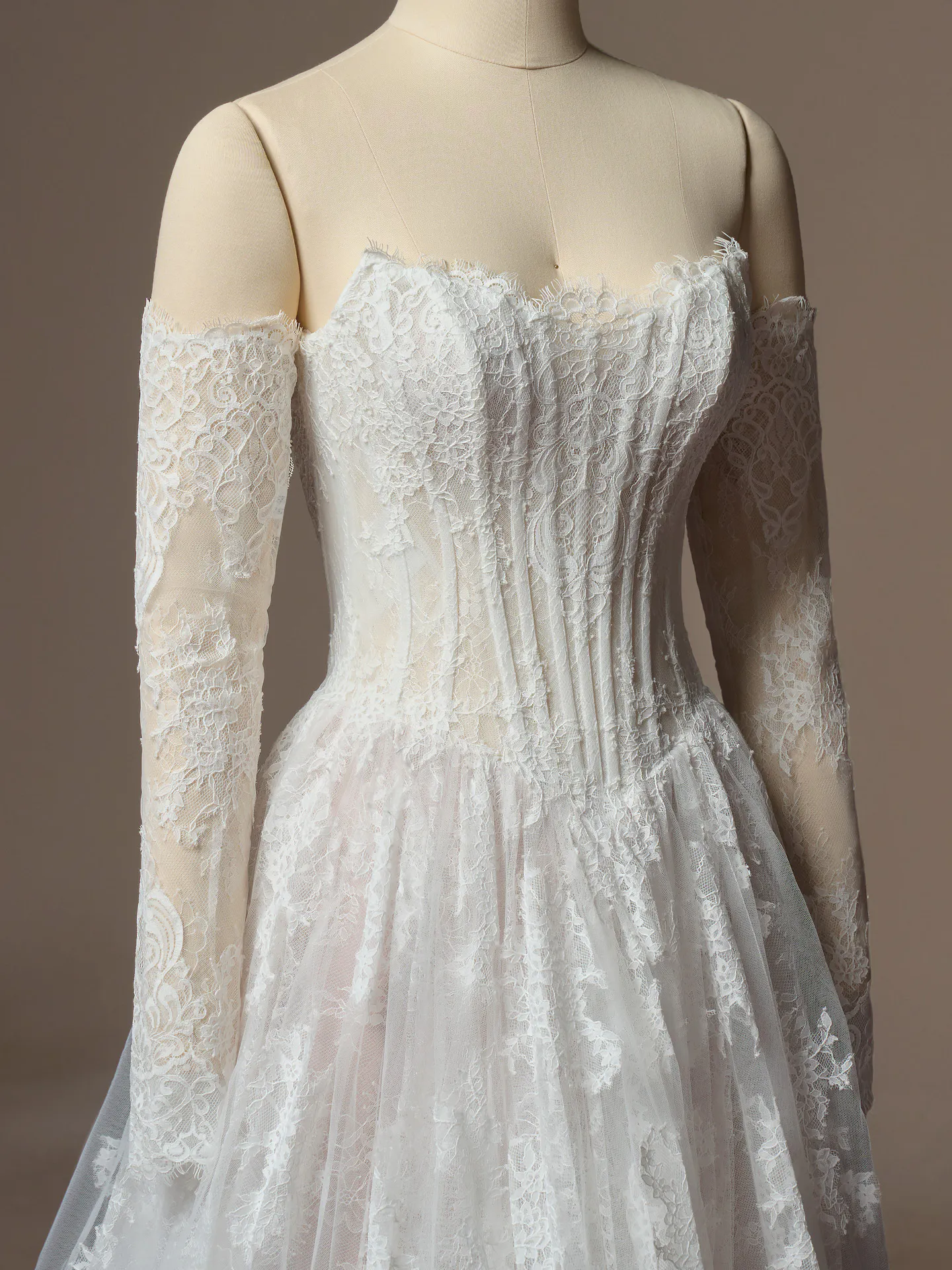 Maggie Sottero Kitaro accessory, front view.