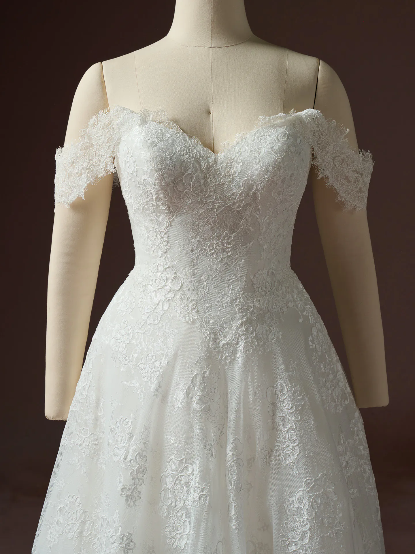 Sottero and Midgley Vespera lace A-line, front view.