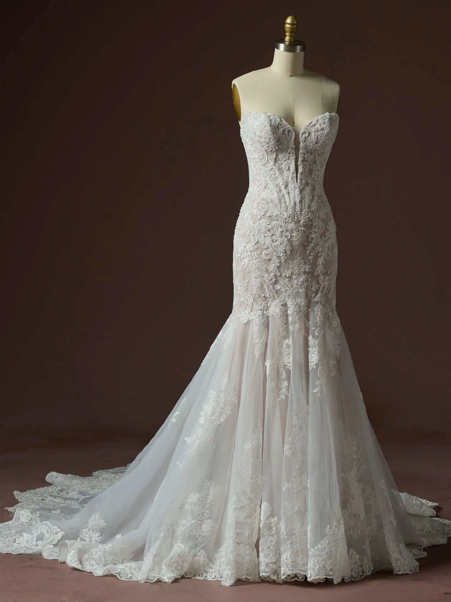 Sottero and Midgley Julianna Fit-and-Flare-Wedding-Dress Alt100 F6SK063B02 IV002