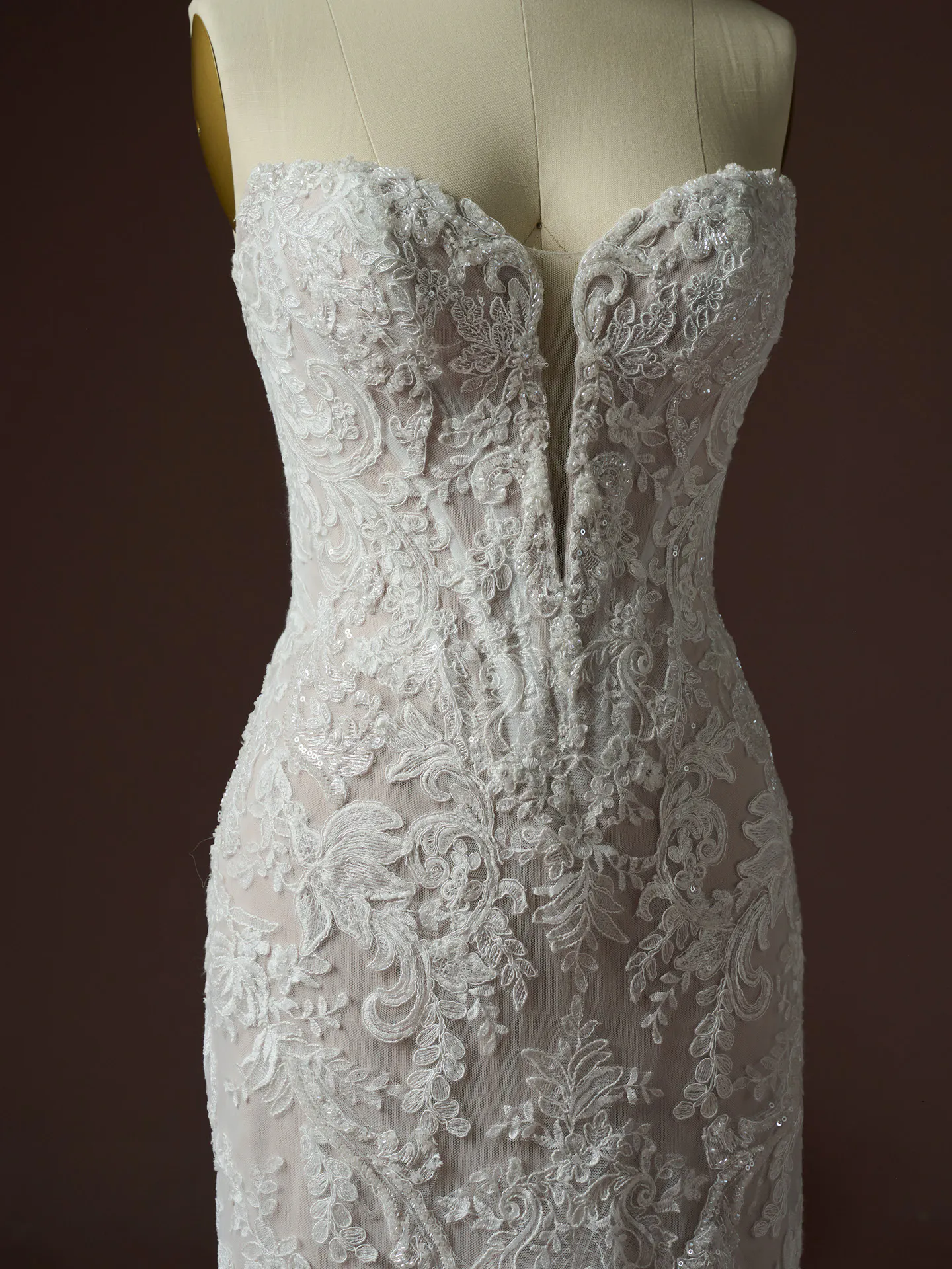 Sottero and Midgley Julianna Fit-and-Flare-Wedding-Dress Alt101 F6SK063B02 IV002