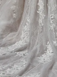 Hester F6SK165 Layer Chantilly lace