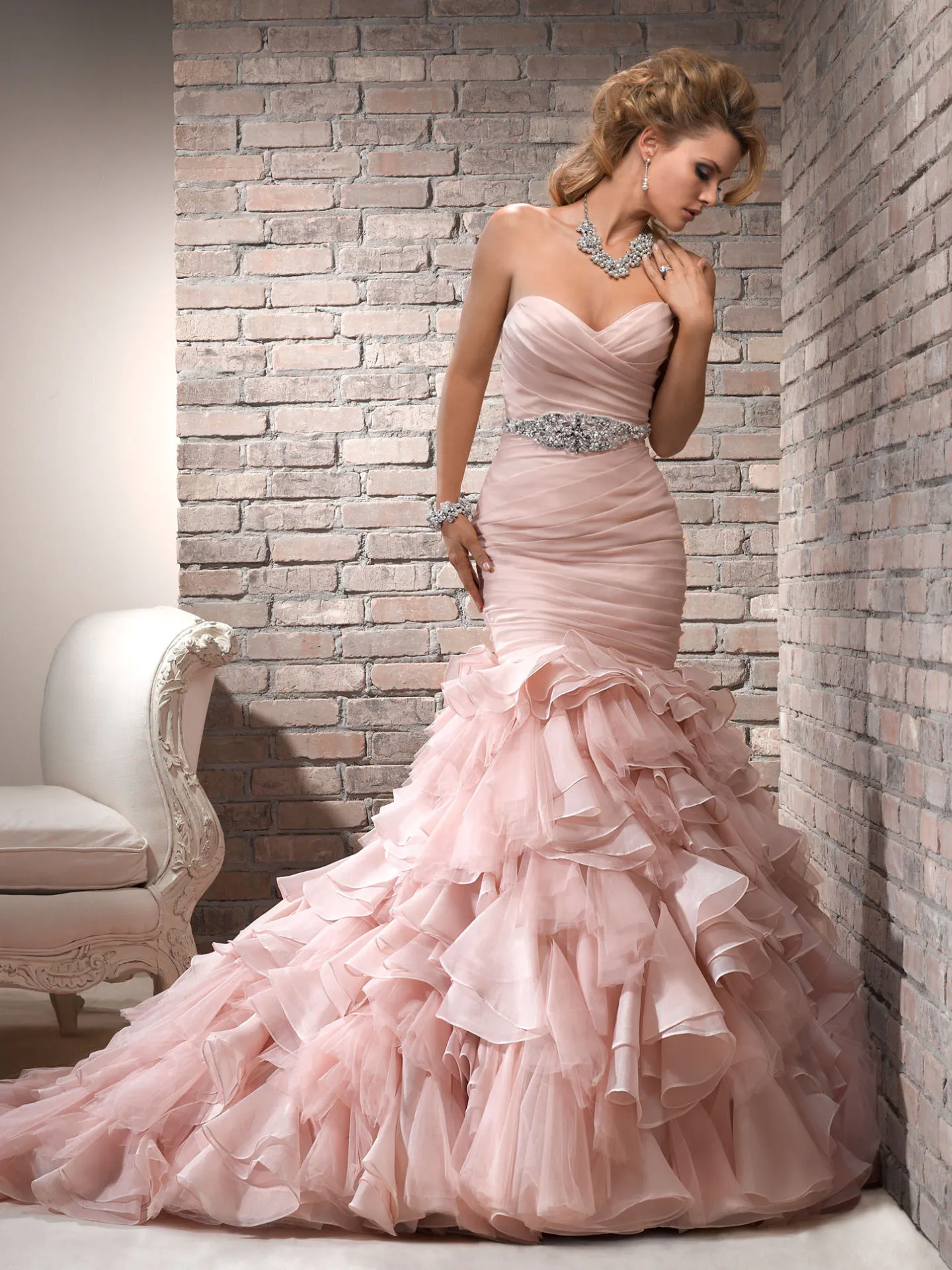Maggie Sottero Wedding Dress Divina V7153BB alt1