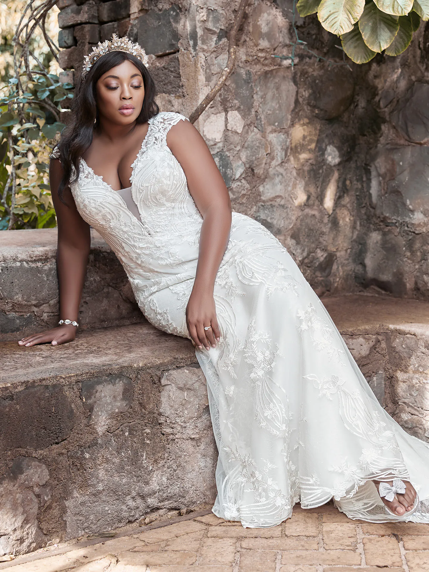 Maggie Sottero Wedding Dress Keenan-Lynette 20MS681AC curve-promo3