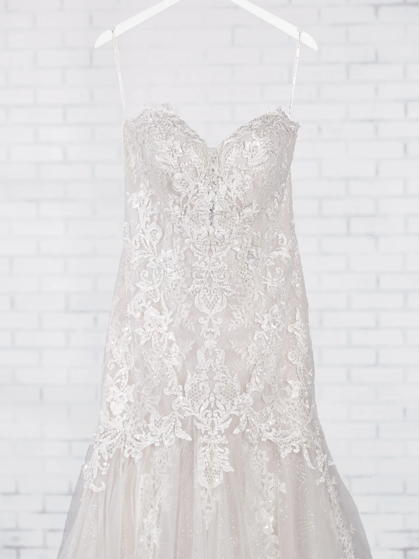 Maggie Sottero Wedding Dress Lonnie Lynette 20MC275ACLU Curve-Color3