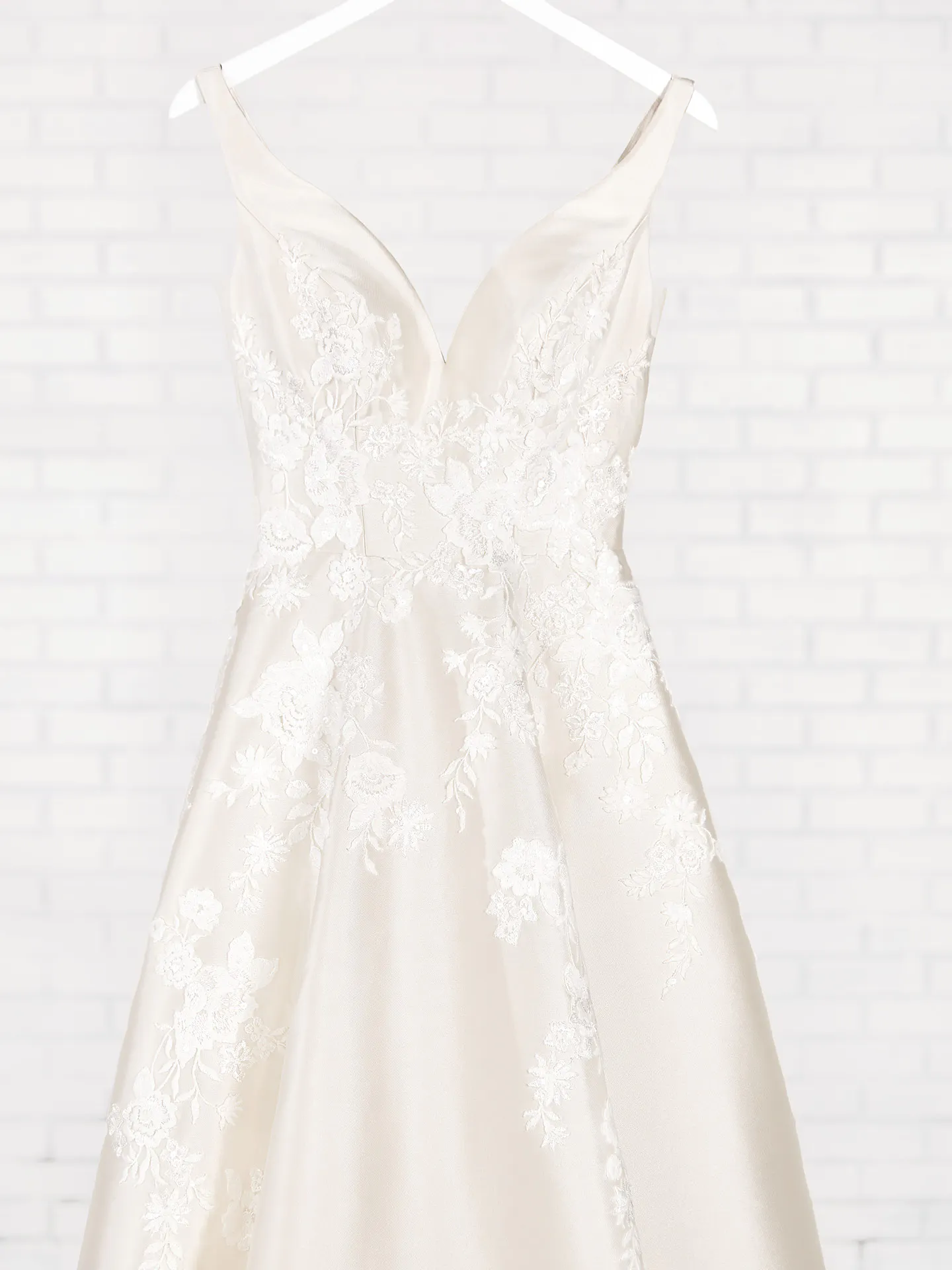 Rebecca Ingram Wedding Dress Valerie 20RW194 Color2